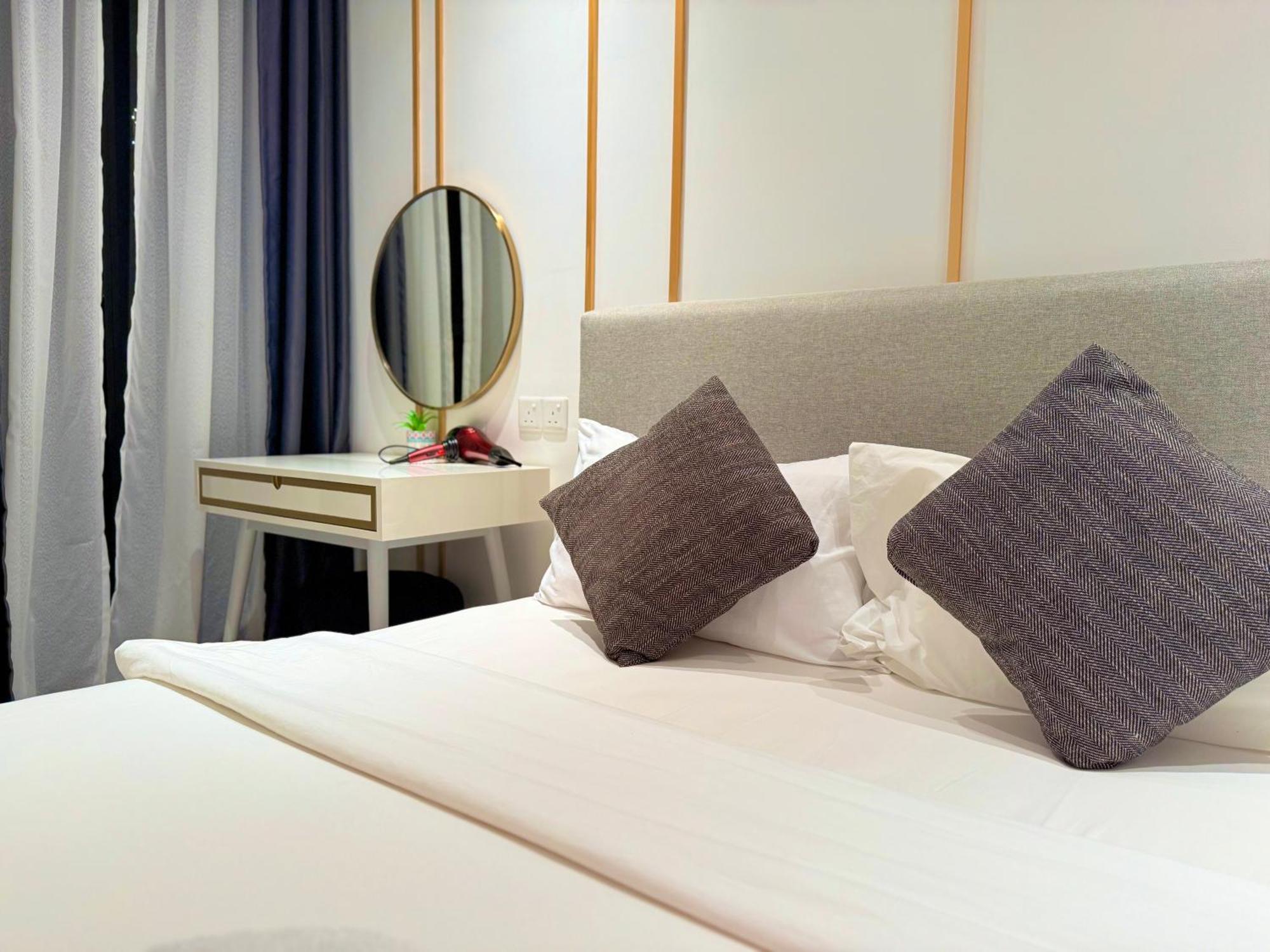 Griffins Grove At Axon Bukit Bintang Kuala Lumpur