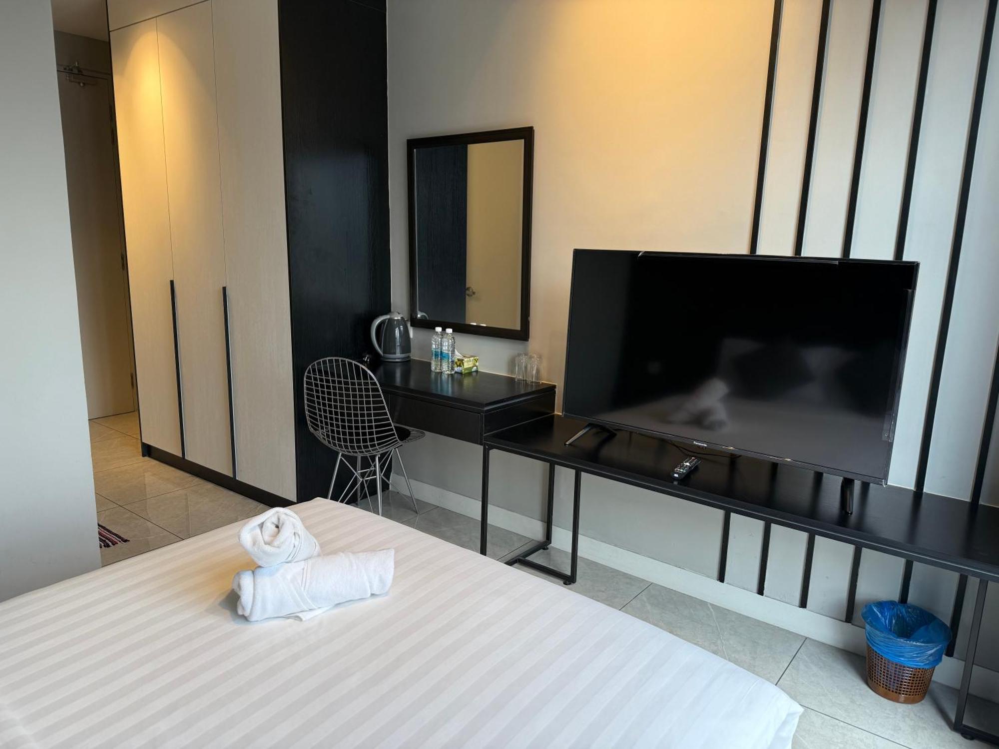 Griffins Grove At Axon Bukit Bintang Kuala Lumpur